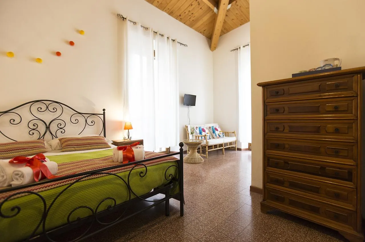 B&B Benebenniu 2*, Alghero Italy
